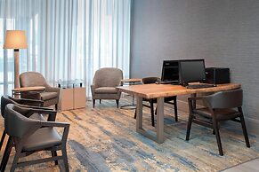 Delta Hotels by Marriott Seattle Everett