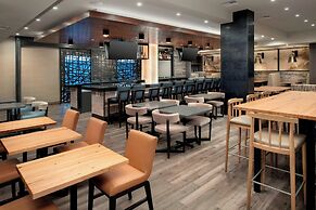 Delta Hotels by Marriott Seattle Everett