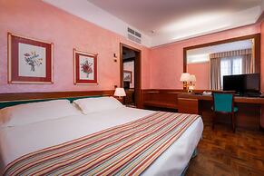 Hotel Crivi's