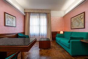 Hotel Crivi's