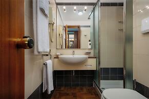 Hotel Crivi's