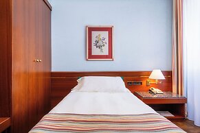 Hotel Crivi's
