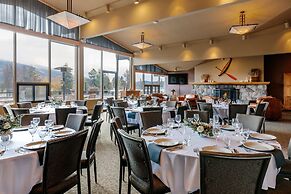 Lobstick Lodge