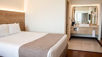 Clarion Suites Guatemala City
