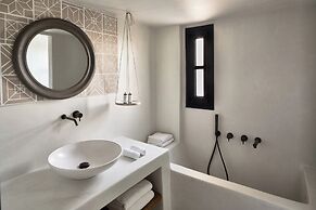 Vedema, a Luxury Collection Resort, Santorini