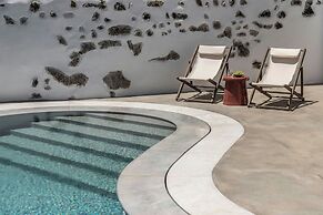 Vedema, a Luxury Collection Resort, Santorini