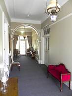 Moore Park Inn