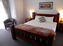 Moore Park Inn