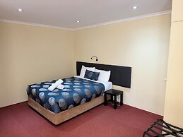 Blue Whale Motor Inn & Apartments