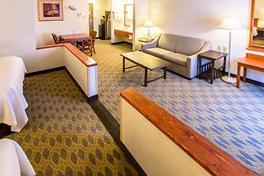 Quality Inn & Suites University