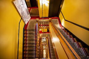West End Hotel