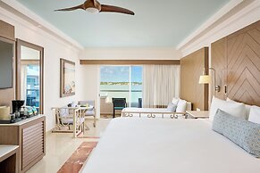 Sunscape Cancun All-Inclusive Resort & Spa by Hyatt