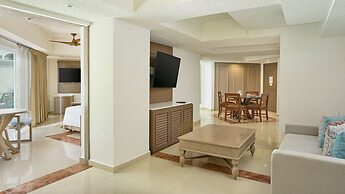 Sunscape Cancun All-Inclusive Resort & Spa by Hyatt
