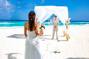 Sunscape Cancun All-Inclusive Resort & Spa by Hyatt