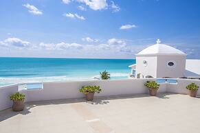 Sunscape Cancun All-Inclusive Resort & Spa by Hyatt