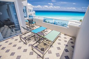 Sunscape Cancun All-Inclusive Resort & Spa by Hyatt