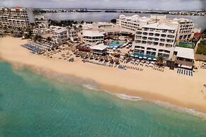 Sunscape Cancun All-Inclusive Resort & Spa by Hyatt