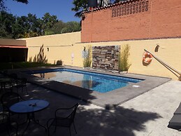Country Plaza