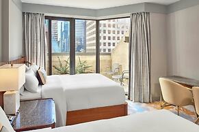Metropolitan Hotel Vancouver by Marriott