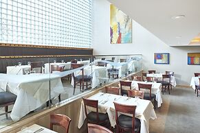 Metropolitan Hotel Vancouver by Marriott