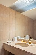 Metropolitan Hotel Vancouver by Marriott