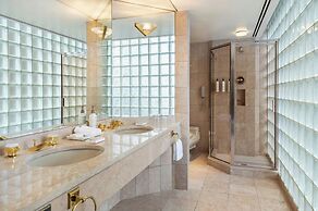 Metropolitan Hotel Vancouver by Marriott