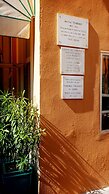 Hotel Oasis