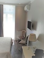 Hotel Oasis