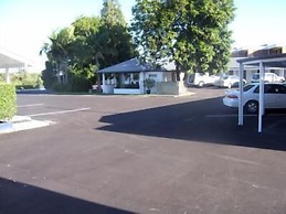 Colonial Court Motor Inn