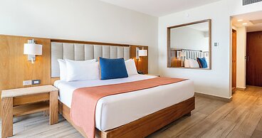 Park Royal Beach Ixtapa - All Inclusive