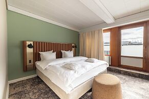 Imperial Hotel