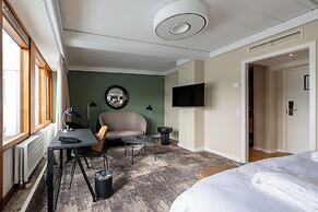Imperial Hotel