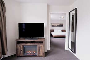 Adara Hotel