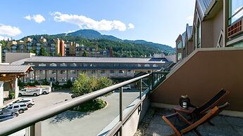 Adara Hotel