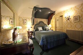 Coombe Abbey Hotel