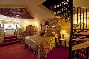 Coombe Abbey Hotel
