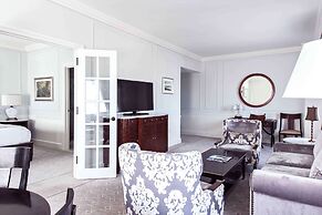 The Charleston Place