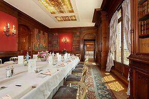Hotel Raphael