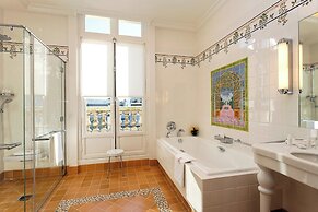 Hotel Raphael