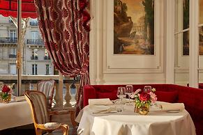 Hotel Raphael