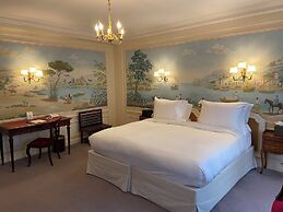Hotel Raphael