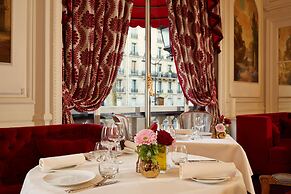 Hotel Raphael
