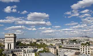 Hotel Raphael