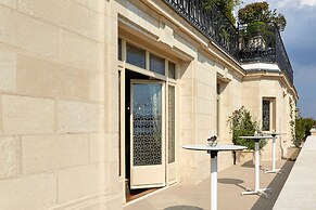 Hotel Raphael