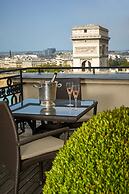 Hotel Raphael