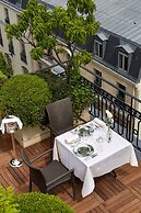 Hotel Raphael