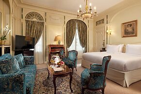 Hotel Raphael