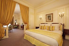 Hotel Raphael