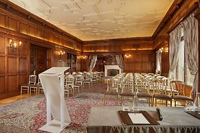 Hotel Raphael
