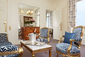 Hotel Raphael